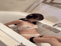 玥儿玥高挑大长腿瘦身巨乳 网红秀人模特诱惑写真