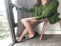 金克丝开裆黑丝翘臀摇曳，大长腿诱惑无限！