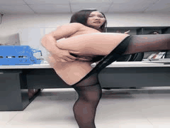 白领OL道具狂插高潮喷水！国产主播疯狂自慰流白浆