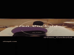 饭饭吖粉丝绿帽3P：紫色情趣NTR激情诱惑