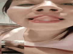 快手菲菲一对一定制私拍：大奶熟女镜头前骚浪互动，欠操母狗本性毕露