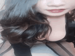 #甜甜轰炸# 檸一藝丰满主播深沟露乳舌舔巨屌黑屄外露狂揉高潮