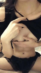 番茄殿下的微信福利露奶露逼的自我快感体验_25