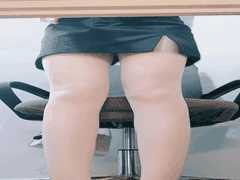 上班偷偷塞跳蛋_忍耐刺激差点叫出声