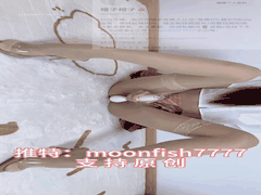 萝莉学生自慰福利_震动棒跳蛋黑丝JK瑜伽裤诱惑