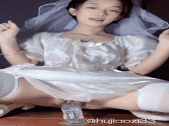 JK福利姬自慰榨精挑战_25cm巨型假阳具全根插入_你能坚持多久