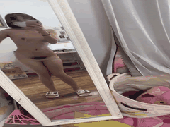 舞蹈系眼镜妹大尺度自慰_土豪重金定制一字马茂密森林裸拍流出_1