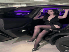 王馨瑶黑色深V包臀挂脖裙福利姬学生萝莉自慰诱惑