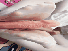 甜美04年女大学生洛洛莓道具自慰_棒棒糖插穴_丝袜足交_骚气爆棚