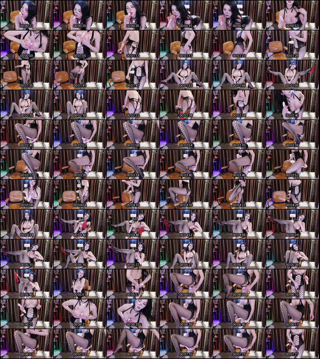 CC温凉福利姬大尺度土豪定制合集_学生萝莉自慰诱惑