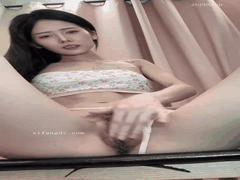 KIKI咪福利姬_花椒极品反差御姐定制道具自慰_高潮喷白浆