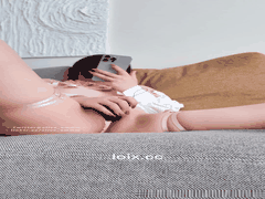 福利姬Olive白丝蝴蝶结学生萝莉自慰诱惑