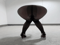 抖音风黑丝嫩妹动感裸舞自慰特写_M腿掰开无毛嫩穴站立放尿诱惑