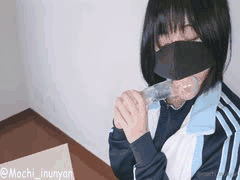 Mochi_inunyan 白袜学生制服诱惑_口交假阳具自慰潮喷淫水四溅