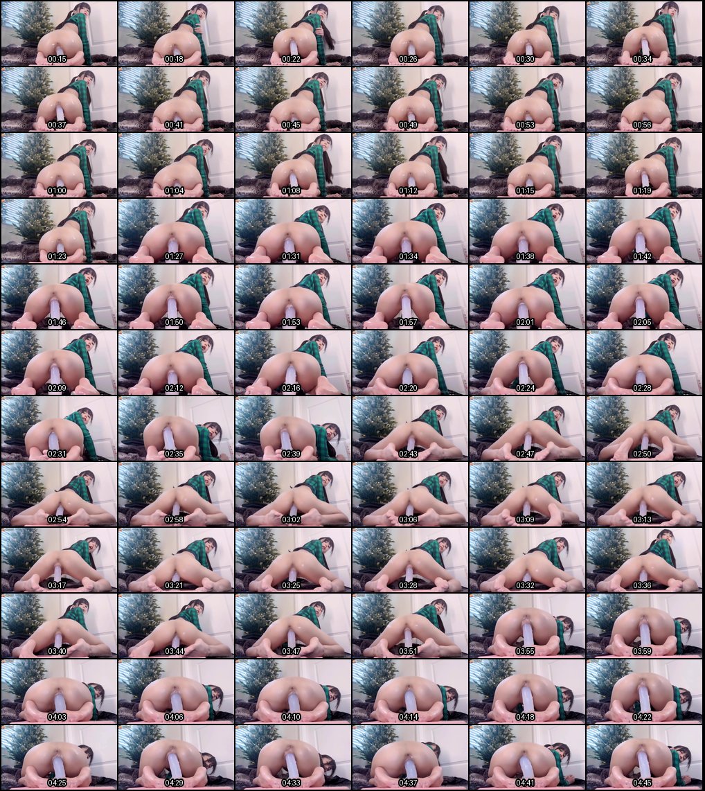 KittyxKum裸足美女坐莲式玩假阳具诱惑自慰秀