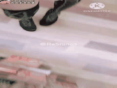 商场偷窥视角：少萝户外穿搭振动棒自慰高潮流水