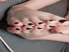 丝袜嫩足极致诱惑：纯美榨精合集