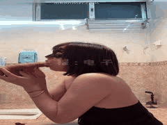 短发御姐原芊芊原味丝袜诱惑 淫语自慰高潮_7