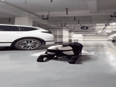 地下车库大胆露出调教自慰，刺激无限高潮