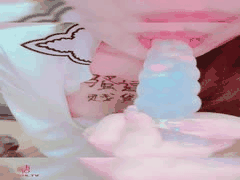 白虎萝莉跳蛋道具自慰：粉嫩鲍鱼穴淫语白丝诱惑