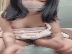 露脸直播自慰全记录：手指缓缓深入，情欲表情诱人爆棚