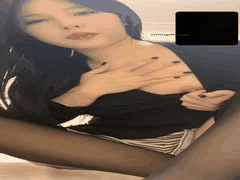 高颜值福利姬白米娜娜露脸丝袜诱惑，反差婊自慰高潮翻白眼双脚朝天