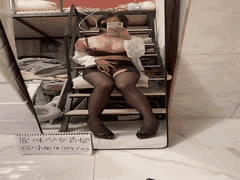 青樱福利姬宿舍诱惑：丝袜高跟淫语自慰秀