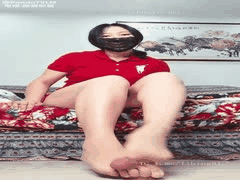 桃子冰妈妈丝袜熟女诱惑：ASMR红绿灯语音调教+道具自慰足交模拟