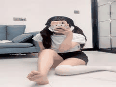 雪花酱白丝福利姬激情自慰，VIP专属诱惑秀