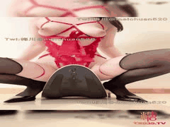 黑丝情趣诱惑：肉肉的自慰练习秀