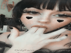 萝莉白虎妹lolaxmina反差自慰淫荡浪叫超诱惑