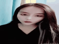 平台第一美女小妲己湿身巨乳诱惑：白肤粉穴掰开自慰裸舞特写