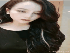 平台第一美少女小妲己湿身裸舞自慰，高颜值巨乳粉嫩肥鲍特写