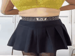 眼镜熟女丝袜自慰诱惑！丰满大奶蝴蝶逼反差婊太撩人_1