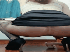 抖音御姐黑丝高跟诱惑：大尺度道具自慰，多毛粉嫩尤物身材