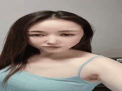 抖音熟女雅媚自慰福利：大奶揉捏粉嫩骚穴特写