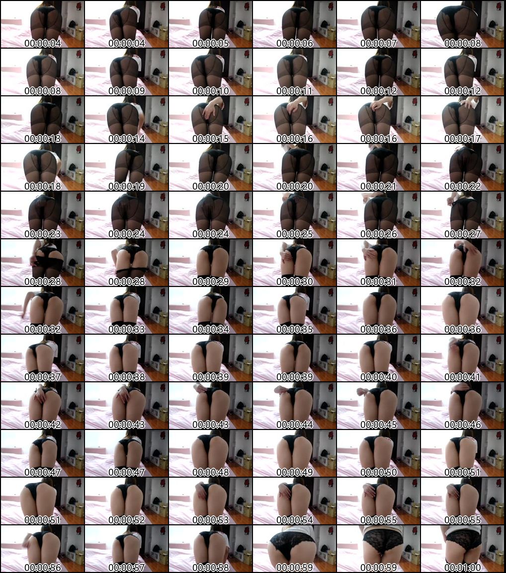 云宝宝er黑丝白T恤性感床上自拍写真诱惑