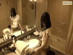 夜店学长诱惑！C杯白皙苗条大学生初尝无套内射私密激情