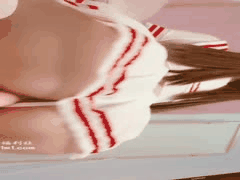 福利姬桃桃酱情趣自拍：粉嫩小穴撩人微笑，娇嫩蝴蝶般诱惑