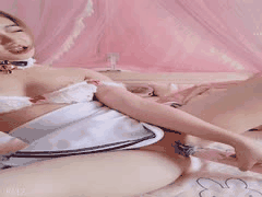 二次元萝莉小芽芽不乖！SM捆绑深喉口爆吞精诱惑全记录