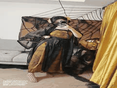 奶咪Naimi化身性感蜘蛛精！万圣节角色扮演诱惑特辑