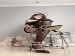 小仙云儿黑白丝cosplay裸舞福利，高跟控诱惑弹力摇