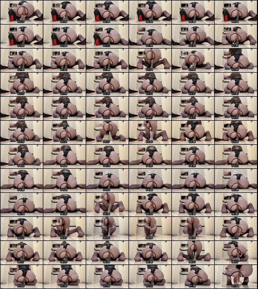 坏小狗的高跟诱惑：性感足部玩乐