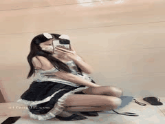 兔耳黑丝诱惑：雪顶蛋糕裸足丝足足控盛宴