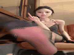 性感车模尹香水狂吐口水，足控丝袜福利视频