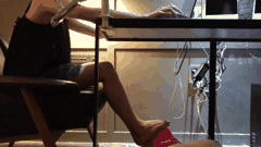 韩国美女足交榨精合集丝袜脚技狂撩到你欲仙欲死喷射不止