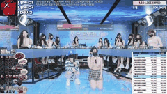 韩国女团PK黑丝长腿脱衣热舞合集第二季精彩回顾_3