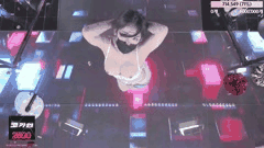 韩国女团PK热舞秀_黑丝长腿与脱衣劲爆表演合集