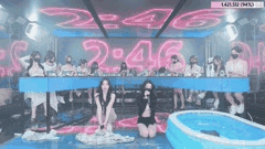 韩国BJ美女主播黑丝长腿热舞_女团PK脱衣裸舞劲爆诱惑秀