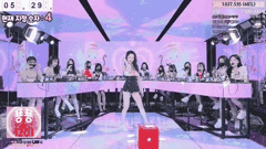 韩国女团PK黑丝长腿脱衣热舞精彩合集_23